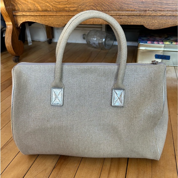 Michael Kors Women's Duffle Shoulder Bag Canvas Tan Silver Trim - Picture 3 of 8